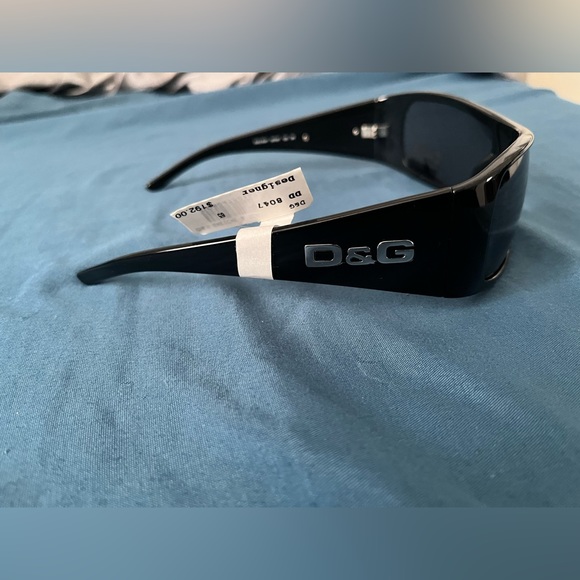 Dolce & Gabana sunglasses - Picture 2 of 5